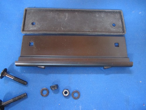 ONE Single New Thule 542 Artificial Raingutter For 300 387 And 953 Gutter Feet - Picture 1 of 2